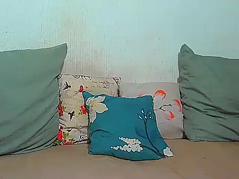 Snapshot of BrunetteNaomi8 chatting on April 8, 2026, 8:10 pm BrunetteNaomi8 online show from April 8, 2026, 8:10 pm