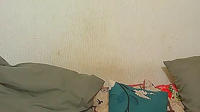 Snapshot of BrunetteNaomi8 chatting on April 3, 2026, 2:34 pm BrunetteNaomi8 online show from April 3, 2026, 2:34 pm