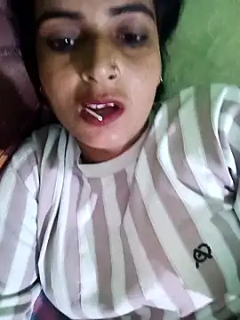 Snapshot of Sexy_bigg chatting on March 18, 2026, 3:13 pm Sexy bigg online show from March 18, 2026, 3:13 pm