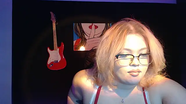 Snapshot of Laylaa_Star chatting on November 20, 2025, 9:36 pm Laylaa Star online show from November 20, 2025, 9:36 pm