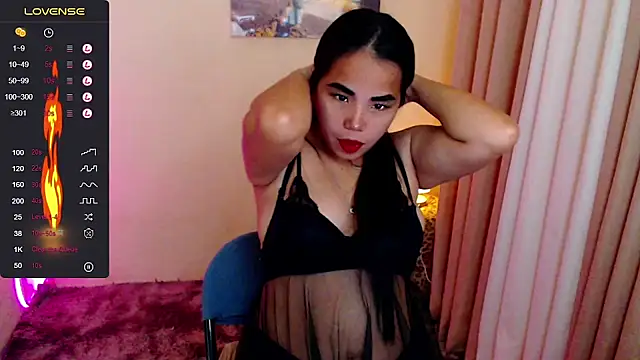 Snapshot of SquirtyLillyx chatting on December 4, 2025, 4:22 am SquirtyLillyx online show from December 4, 2025, 4:22 am