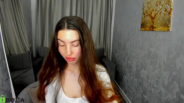 LiraRevery online show from December 4, 2025, 12:42 am