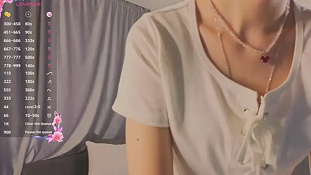 UmbraVelour online show from March 16, 2026, 1:04 pm