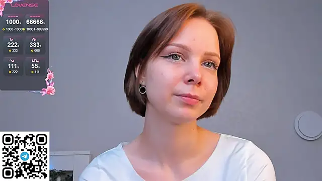 UmbraVelour online show from December 22, 2025, 1:33 pm