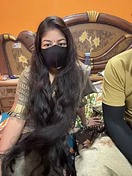 cutestpearl online show from January 7, 2026, 5:51 pm