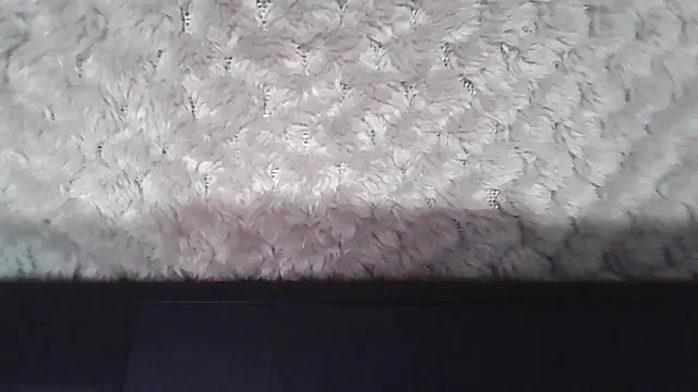 Pineapple online show from November 18, 2025, 5:16 pm