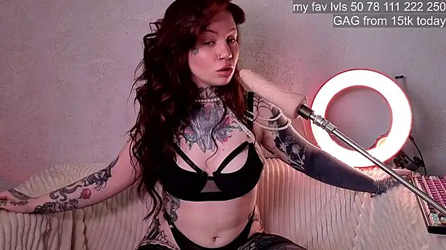 Snapshot of hanna_baeee chatting on May 13, 2026, 10:00 am hanna baeee online show from May 13, 2026, 10:00 am