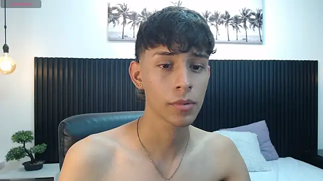 Snapshot of DraxBlade09 chatting on November 20, 2025, 8:31 pm DraxBlade09 online show from November 20, 2025, 8:31 pm