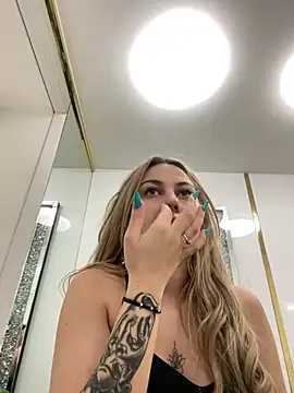 Snapshot of Chloe_GraceeX chatting on February 25, 2026, 6:52 pm Chloe GraceeX online show from February 25, 2026, 6:52 pm