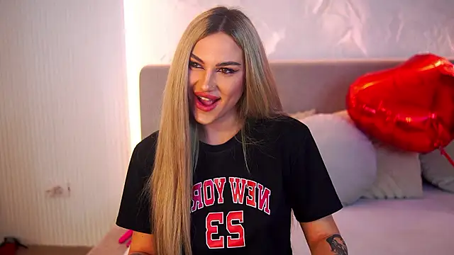 Snapshot of Chloe_GraceeX chatting on February 16, 2026, 7:12 pm Chloe GraceeX online show from February 16, 2026, 7:12 pm