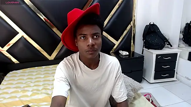 Snapshot of NoahJhonson69 chatting on May 4, 2026, 11:35 am NoahJhonson69 online show from May 4, 2026, 11:35 am