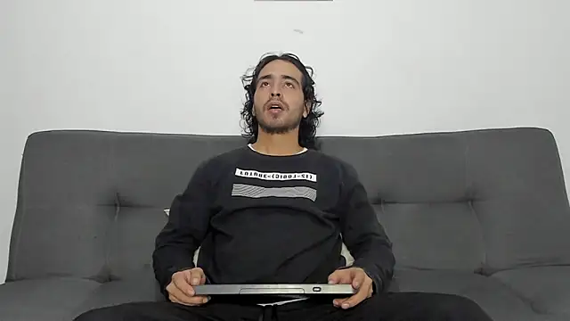 Snapshot of Jave_rave chatting on December 14, 2025, 12:22 pm Jave rave online show from December 14, 2025, 12:22 pm