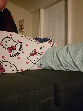 Drowning667 online show from April 26, 2026, 5:49 am