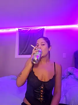 Snapshot of Drowning667 chatting on November 27, 2025, 6:25 am Drowning667 online show from November 27, 2025, 6:25 am