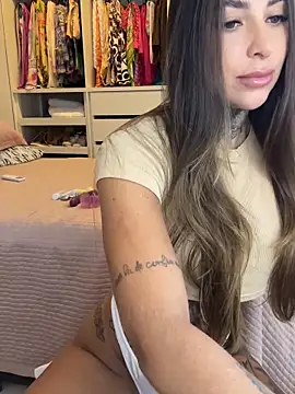 Snapshot of thauanydemontie chatting on April 9, 2026, 9:10 pm thauanydemontie online show from April 9, 2026, 9:10 pm