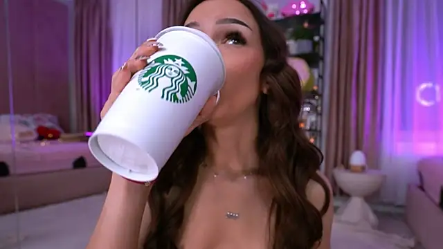 Snapshot of oh_M_God chatting on February 20, 2026, 8:22 pm oh M God online show from February 20, 2026, 8:22 pm