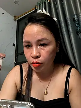 Snapshot of dis_princess chatting on December 2, 2025, 11:01 am dis princess online show from December 2, 2025, 11:01 am