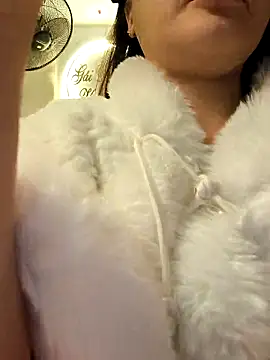 Snapshot of dis_princess chatting on January 6, 2026, 11:58 am dis princess online show from January 6, 2026, 11:58 am