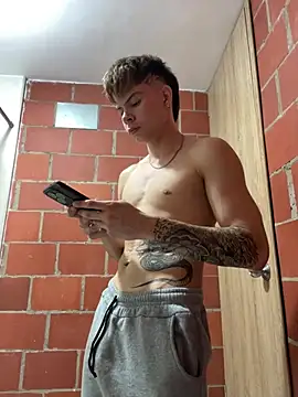 Handsome boys69 online show from March 19, 2026, 3:06 am