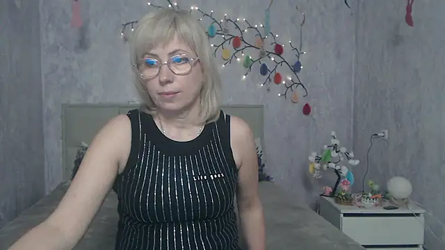 Snapshot of LaurenWishy chatting on April 5, 2026, 12:34 pm LaurenWishy online show from April 5, 2026, 12:34 pm
