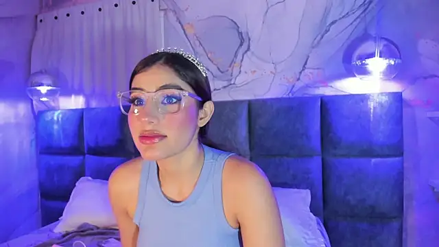 Snapshot of IsabelaStefano chatting on April 13, 2026, 3:10 am IsabelaStefano online show from April 13, 2026, 3:10 am
