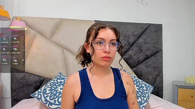 MarieTaylor  online show from November 24, 2025, 12:16 pm