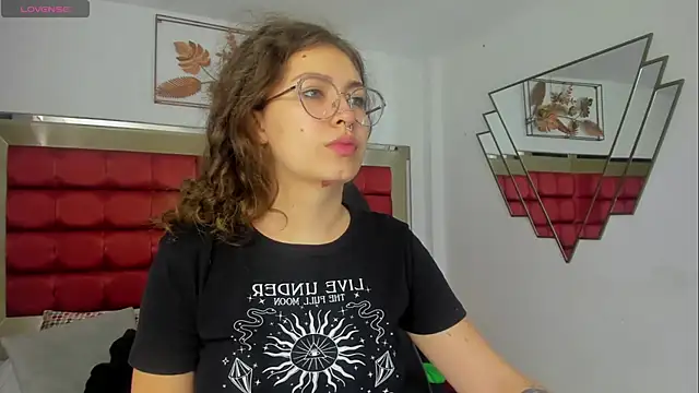 MarieTaylor  online show from February 8, 2026, 6:27 pm