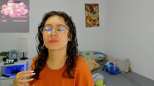 Snapshot of MarieTaylor_ chatting on May 3, 2026, 9:51 pm MarieTaylor online show from May 3, 2026, 9:51 pm