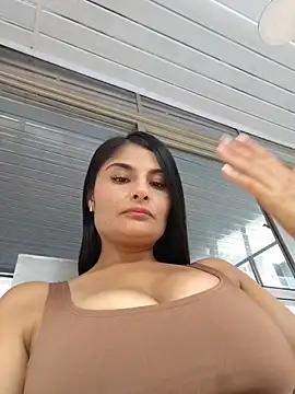 Snapshot of Laia_torres1 chatting on May 14, 2026, 3:53 pm Laia torres1 online show from May 14, 2026, 3:53 pm