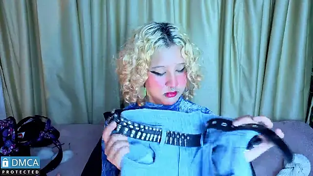 Snapshot of ahsly_Zam chatting on February 4, 2026, 3:01 am ahsly Zam online show from February 4, 2026, 3:01 am