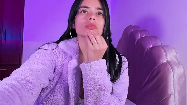 Snapshot of BelleVaal chatting on November 28, 2025, 3:17 am BelleVaal online show from November 28, 2025, 3:17 am