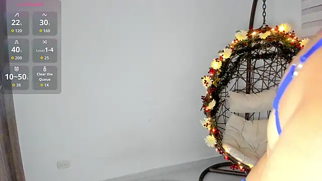 ellie conor  online show from November 25, 2025, 2:12 am