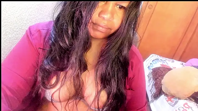 Snapshot of ebonycamelia chatting on April 11, 2026, 1:15 pm ebonycamelia online show from April 11, 2026, 1:15 pm