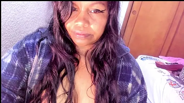 Snapshot of ebonycamelia chatting on March 6, 2026, 11:44 pm ebonycamelia online show from March 6, 2026, 11:44 pm