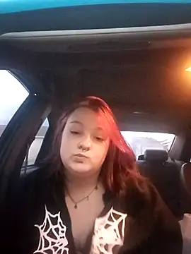 Snapshot of living420 chatting on December 4, 2025, 11:26 pm living420 online show from December 4, 2025, 11:26 pm