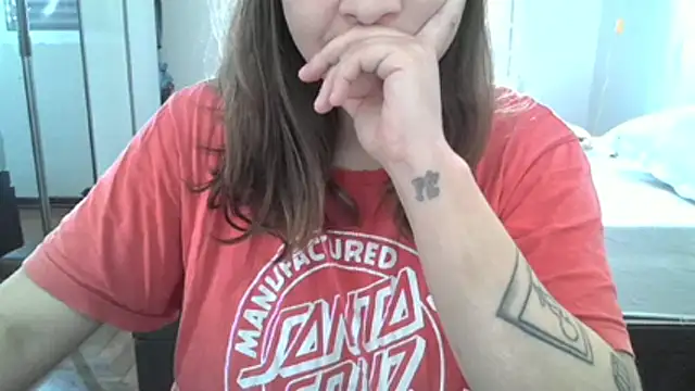 xxxluana online show from April 1, 2026, 2:03 pm