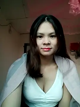 Snapshot of quynhquynh_ chatting on December 1, 2025, 12:44 am quynhquynh online show from December 1, 2025, 12:44 am