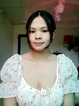 Snapshot of quynhquynh_ chatting on November 27, 2025, 4:02 am quynhquynh online show from November 27, 2025, 4:02 am
