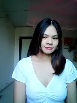 Snapshot of quynhquynh_ chatting on November 28, 2025, 7:52 am quynhquynh online show from November 28, 2025, 7:52 am