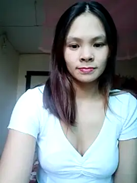 Snapshot of quynhquynh_ chatting on November 30, 2025, 8:26 am quynhquynh online show from November 30, 2025, 8:26 am