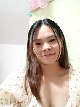 Snapshot of quynhquynh_ chatting on December 3, 2025, 3:11 pm quynhquynh online show from December 3, 2025, 3:11 pm