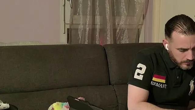 UnfilledOffal online show from June 21, 2026, 9:09 pm