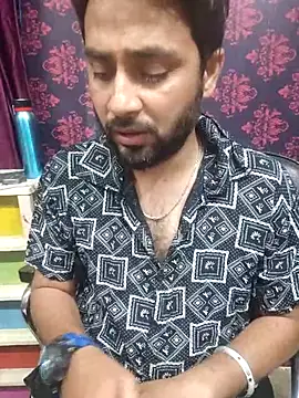 Snapshot of Cute_Lucky chatting on April 15, 2026, 6:01 pm Cute Lucky online show from April 15, 2026, 6:01 pm