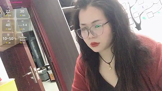 Huahua3187 online show from December 1, 2025, 10:27 am