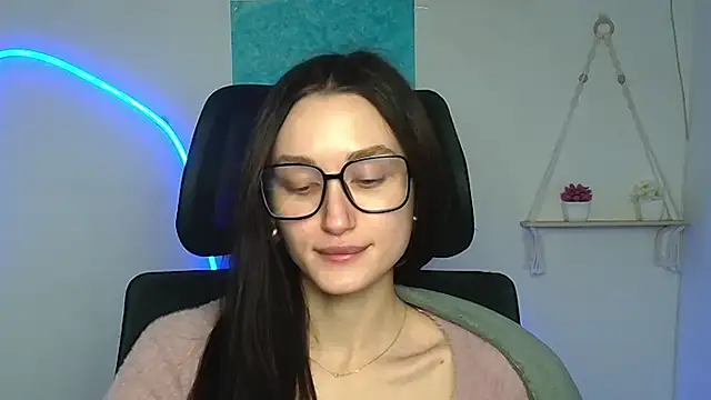 Stella XO online show from February 13, 2026, 7:08 am