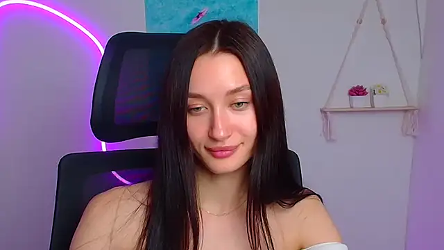 Stella XO online show from April 10, 2026, 6:15 pm