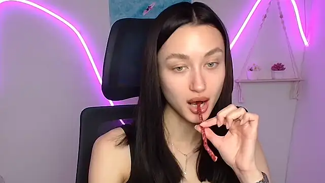 Snapshot of Stella_XO chatting on May 9, 2026, 5:44 am Stella XO online show from May 9, 2026, 5:44 am