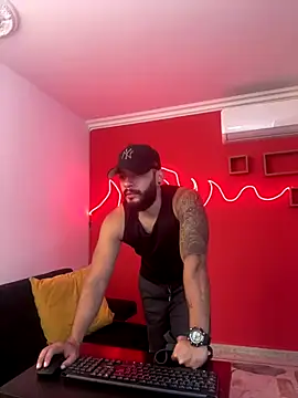 Snapshot of Mike_savage3 chatting on January 6, 2026, 12:20 pm Mike savage3 online show from January 6, 2026, 12:20 pm