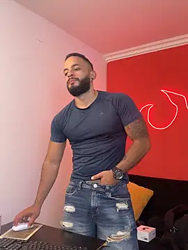 Snapshot of Mike_savage3 chatting on April 1, 2026, 12:17 pm Mike savage3 online show from April 1, 2026, 12:17 pm