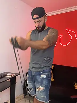 Snapshot of Mike_savage3 chatting on April 14, 2026, 12:21 pm Mike savage3 online show from April 14, 2026, 12:21 pm